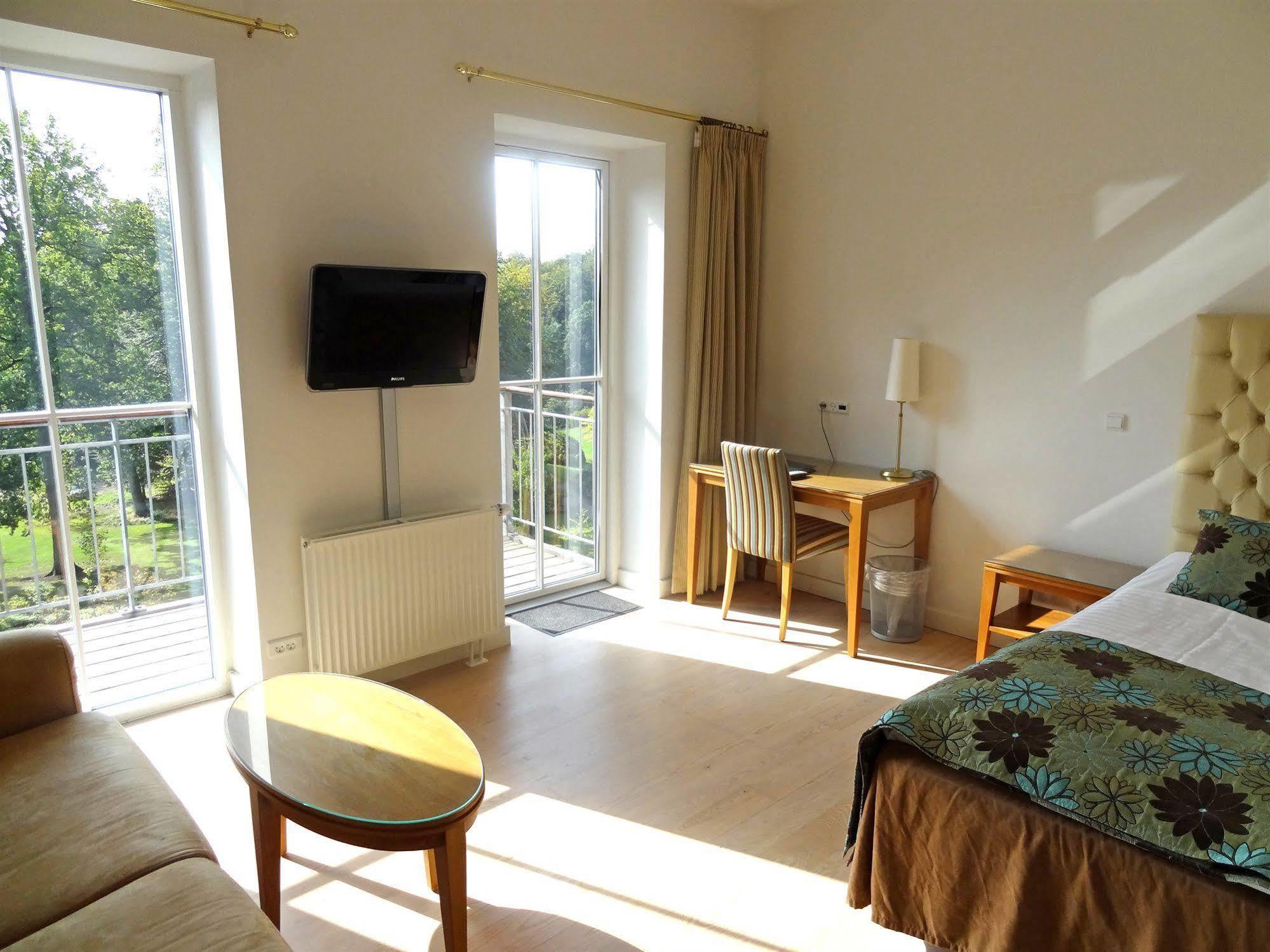 Hotel Vejlefjord Stouby Bagian luar foto