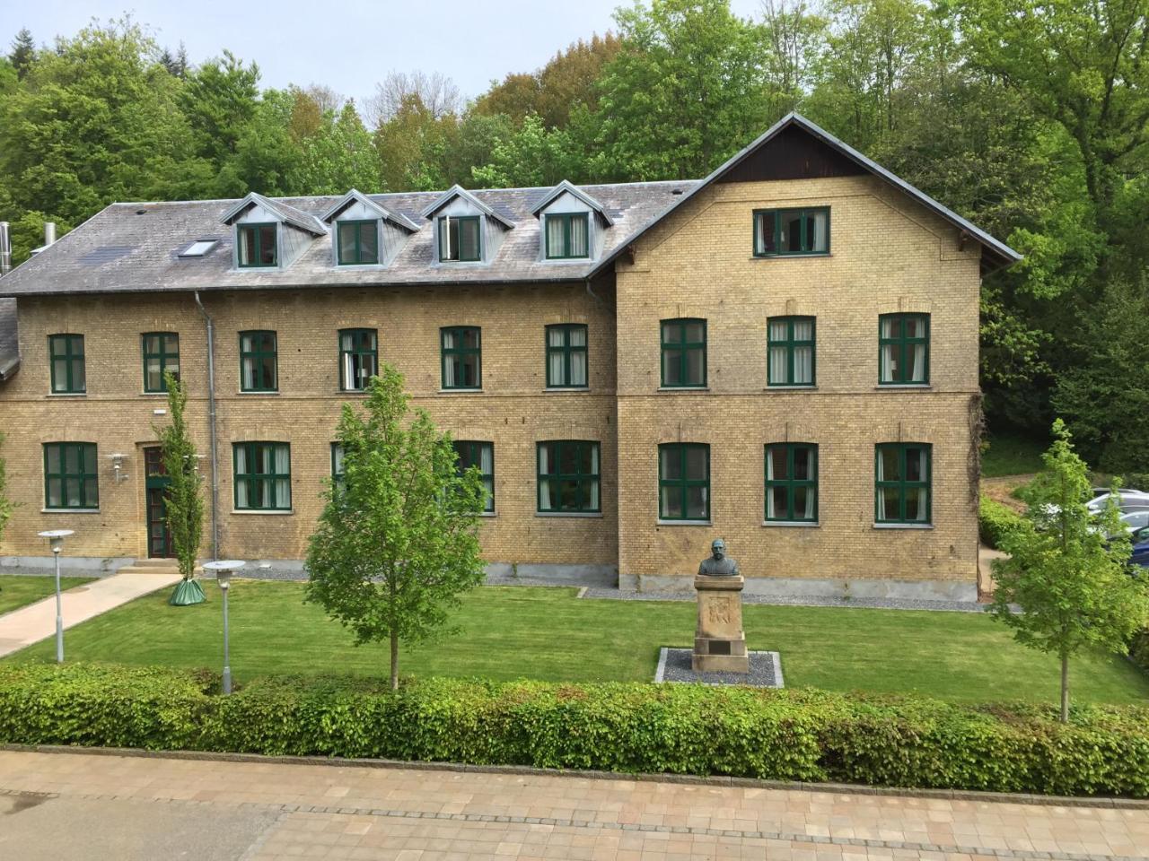 Hotel Vejlefjord Stouby Bagian luar foto
