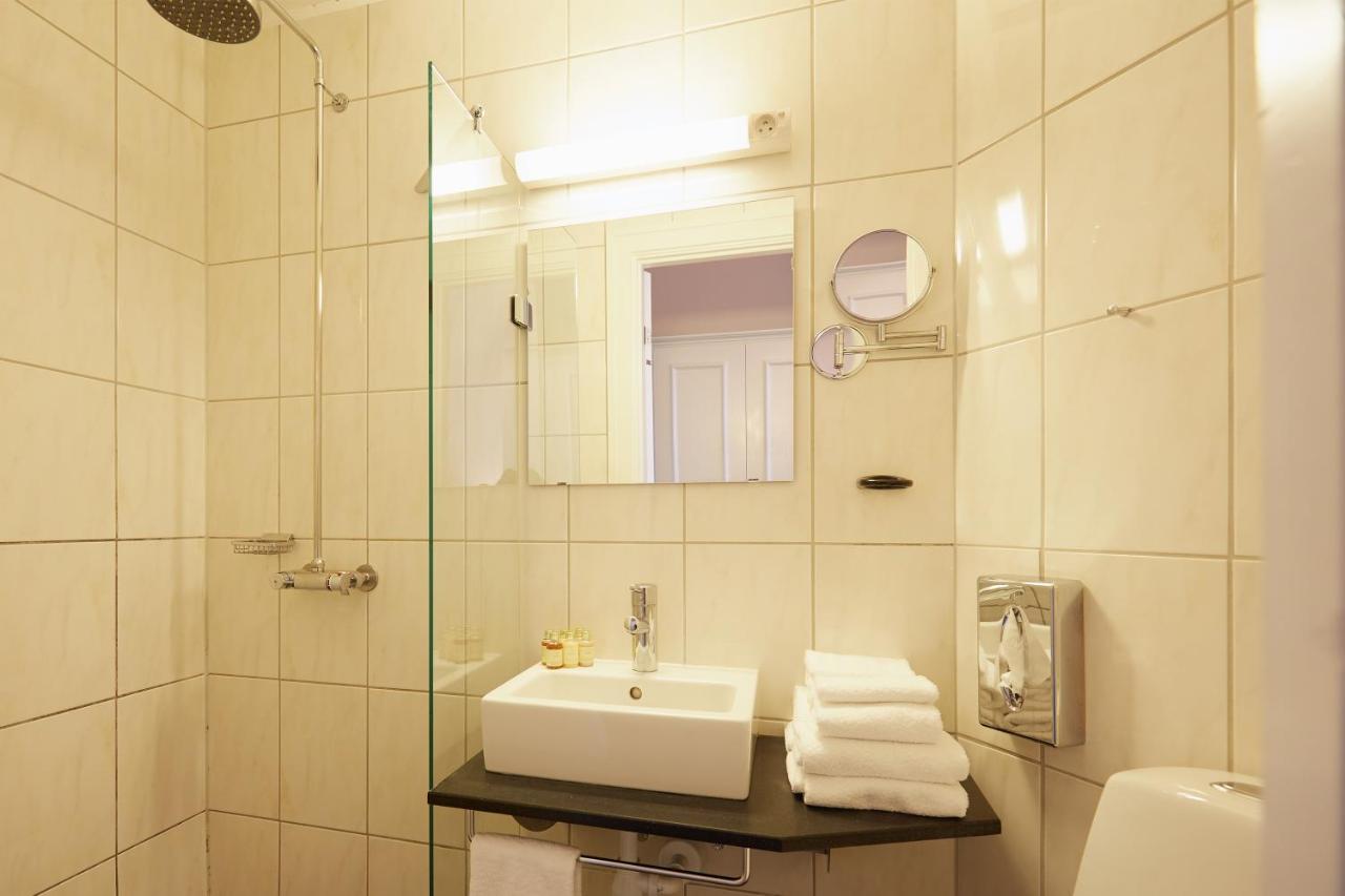 Hotel Vejlefjord Stouby Bagian luar foto